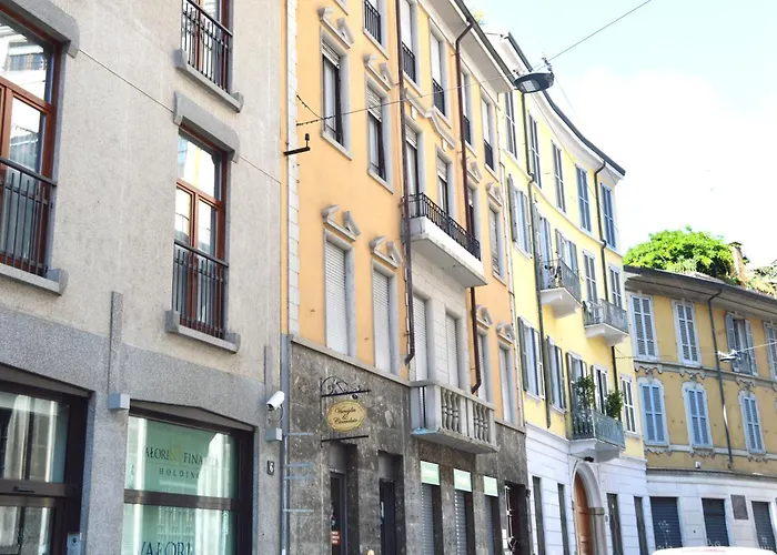 Joivy Mauri - Cosy Flats Near The Duomo